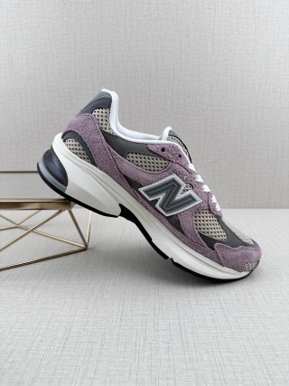 New Balance M2010 view 2