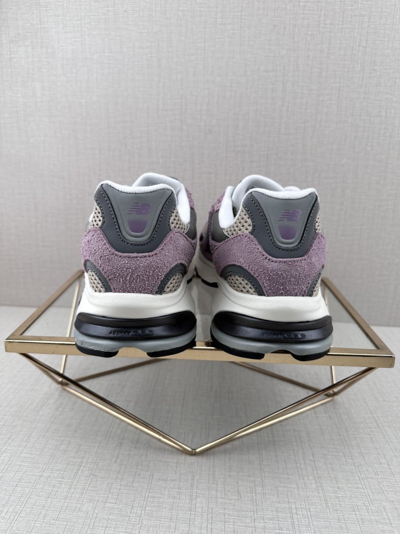 New Balance M2010 view