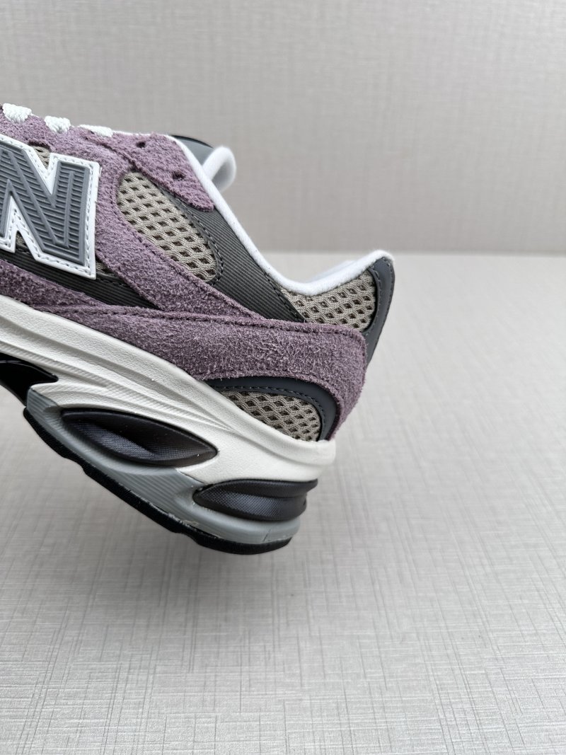 New Balance M2010 view