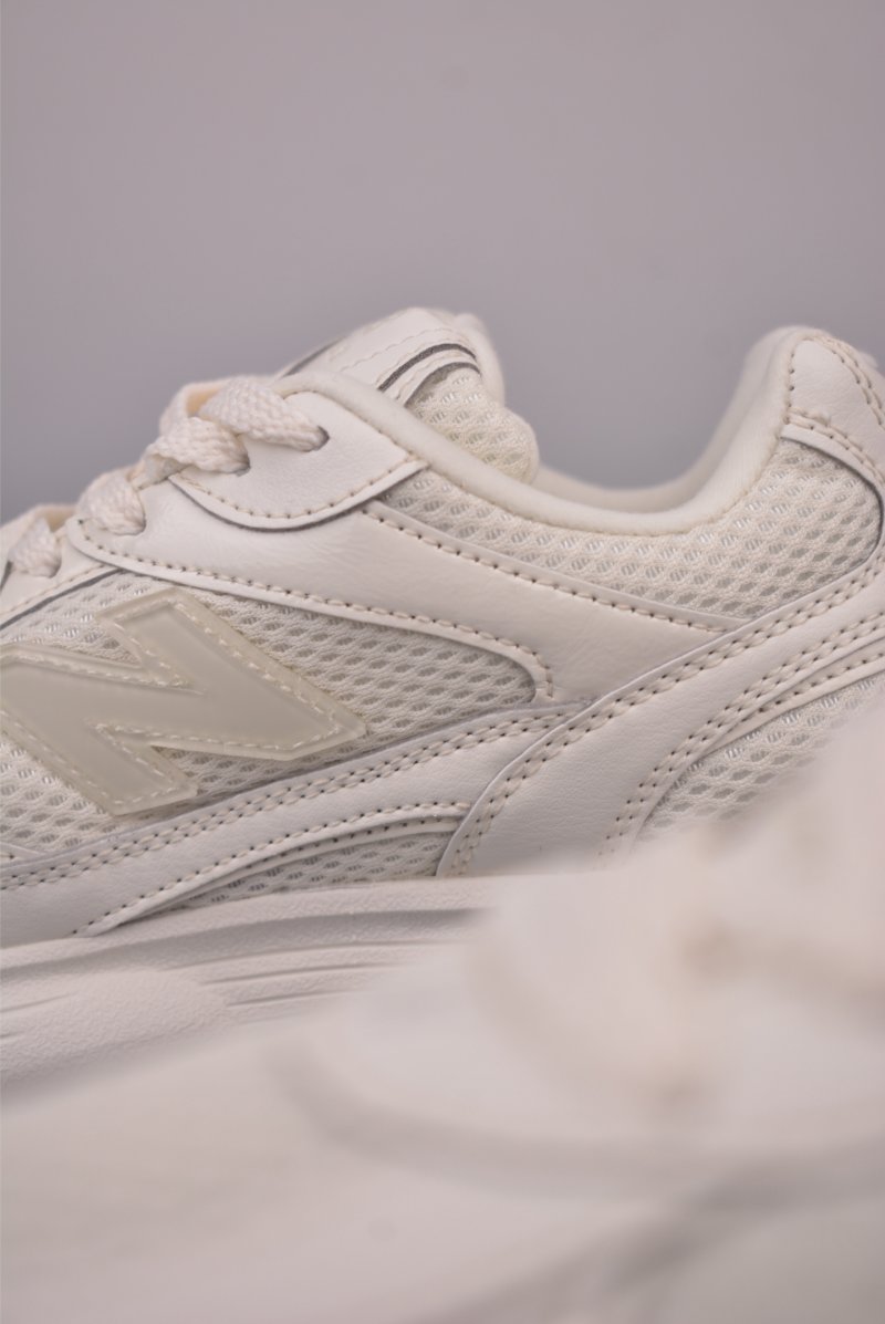 New Balance 603 view