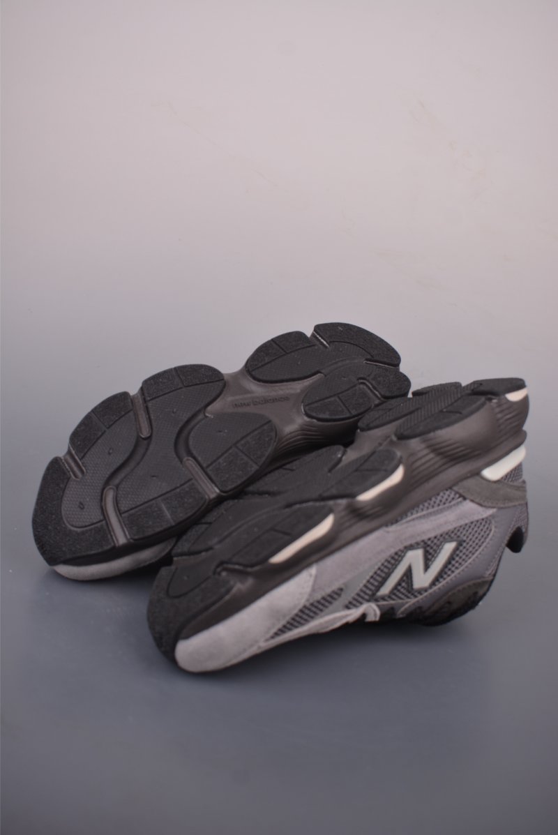 New Balance 603 view