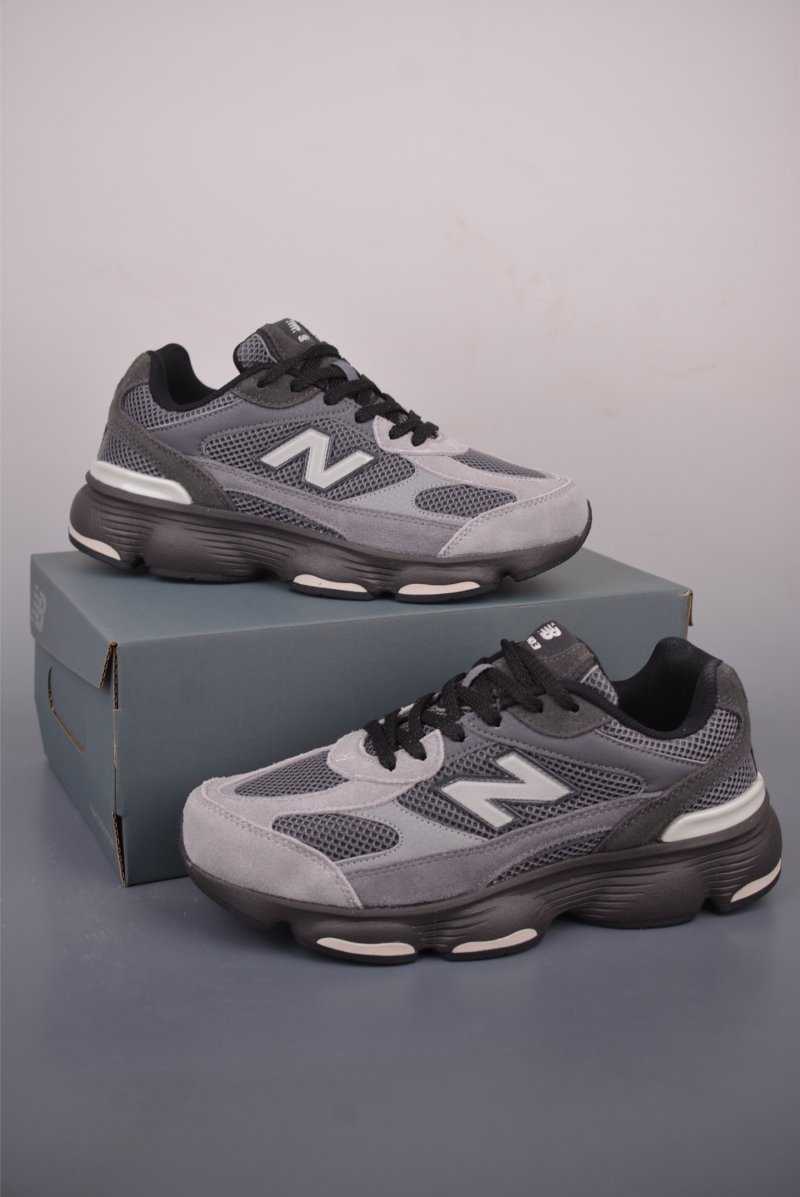New Balance 603 view