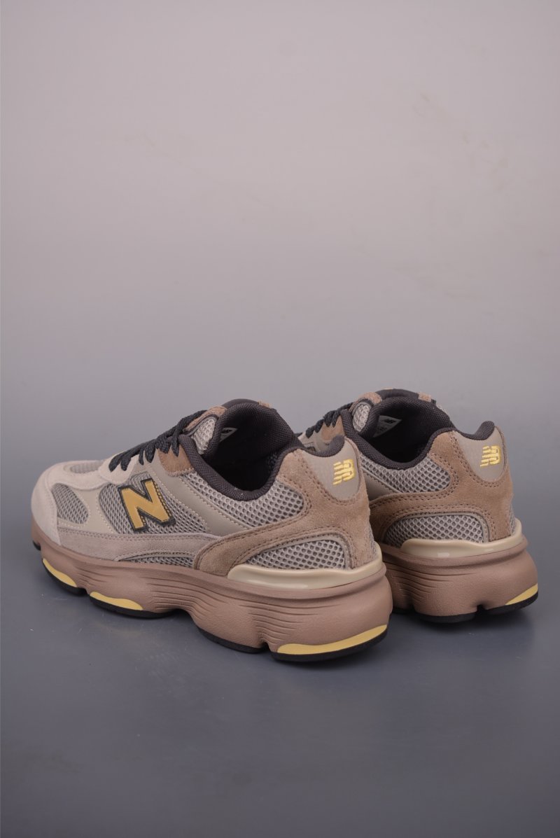 New Balance 603 view