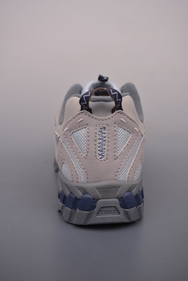 New Balance ML610T view