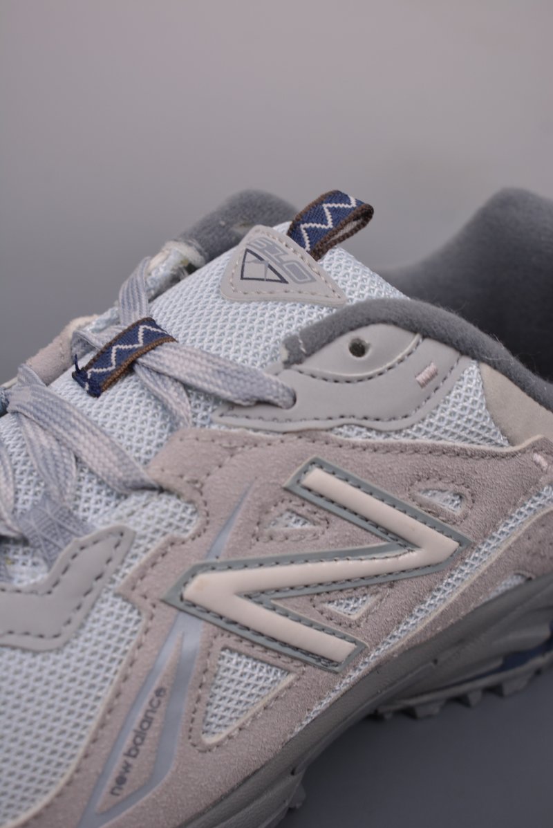 New Balance ML610T view