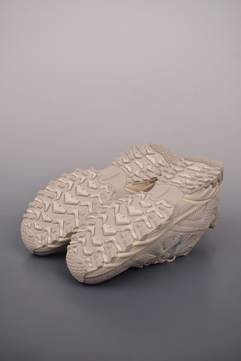 New Balance ML610T view