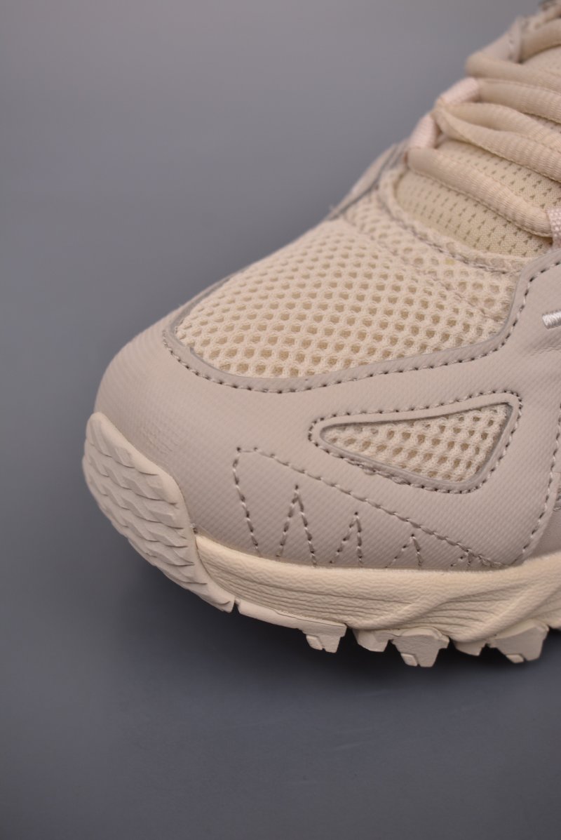 New Balance ML610T view