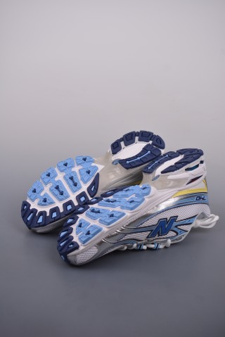 New Balance 740 view 3