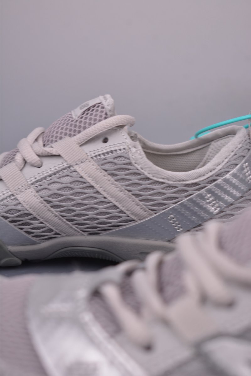 New Balance MT10 view