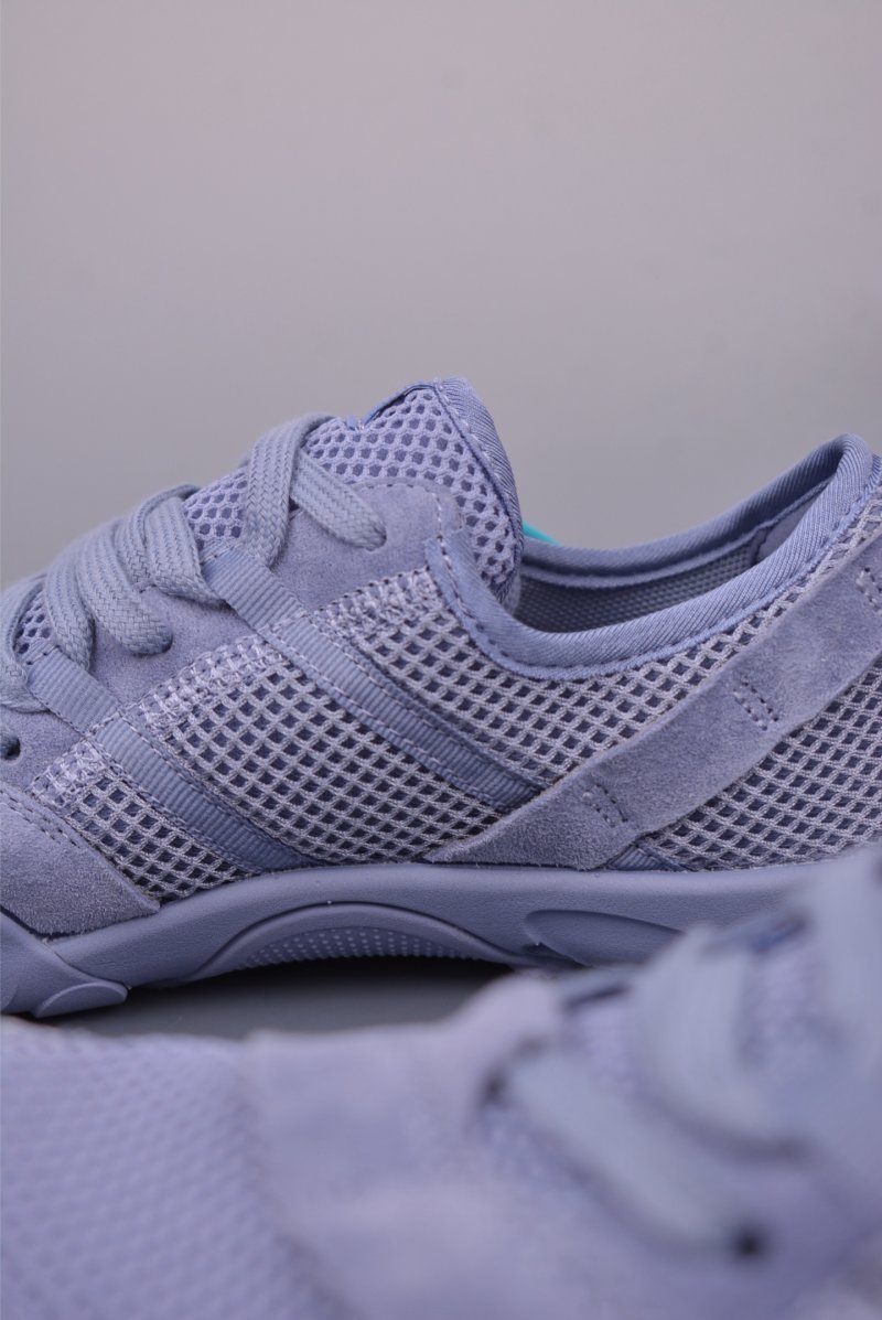 New Balance MT10 view