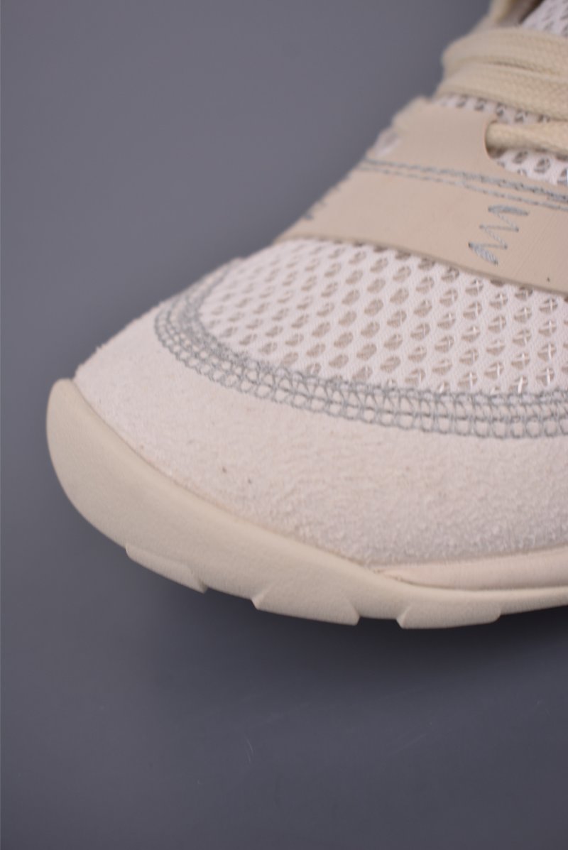 New Balance MT10 view