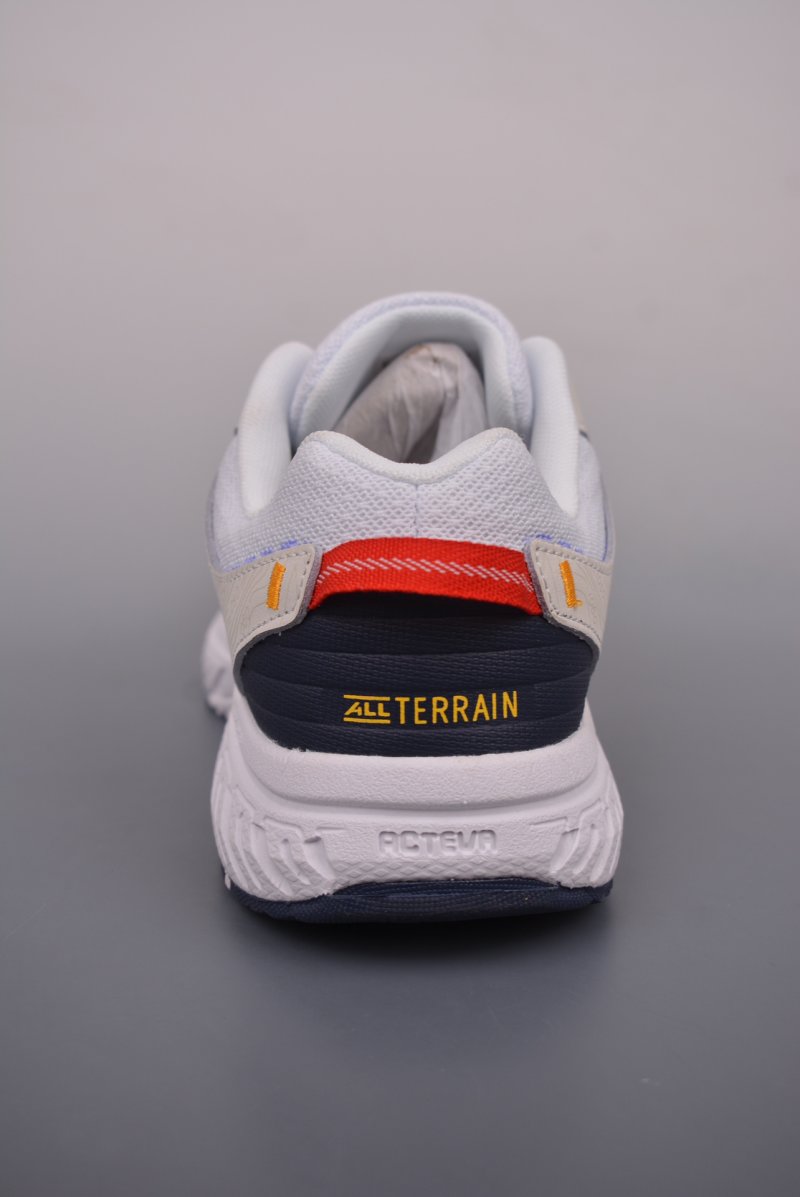 New Balance 510 view