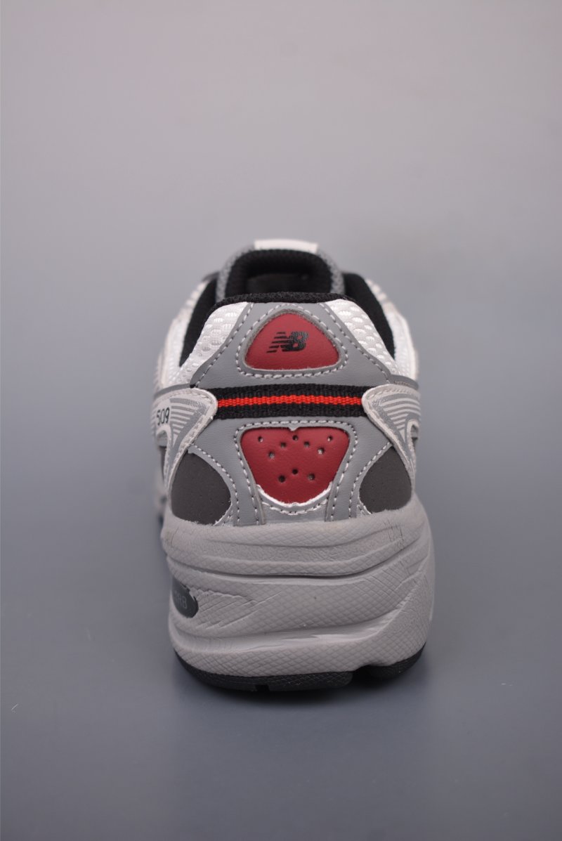 New Balance 509 view