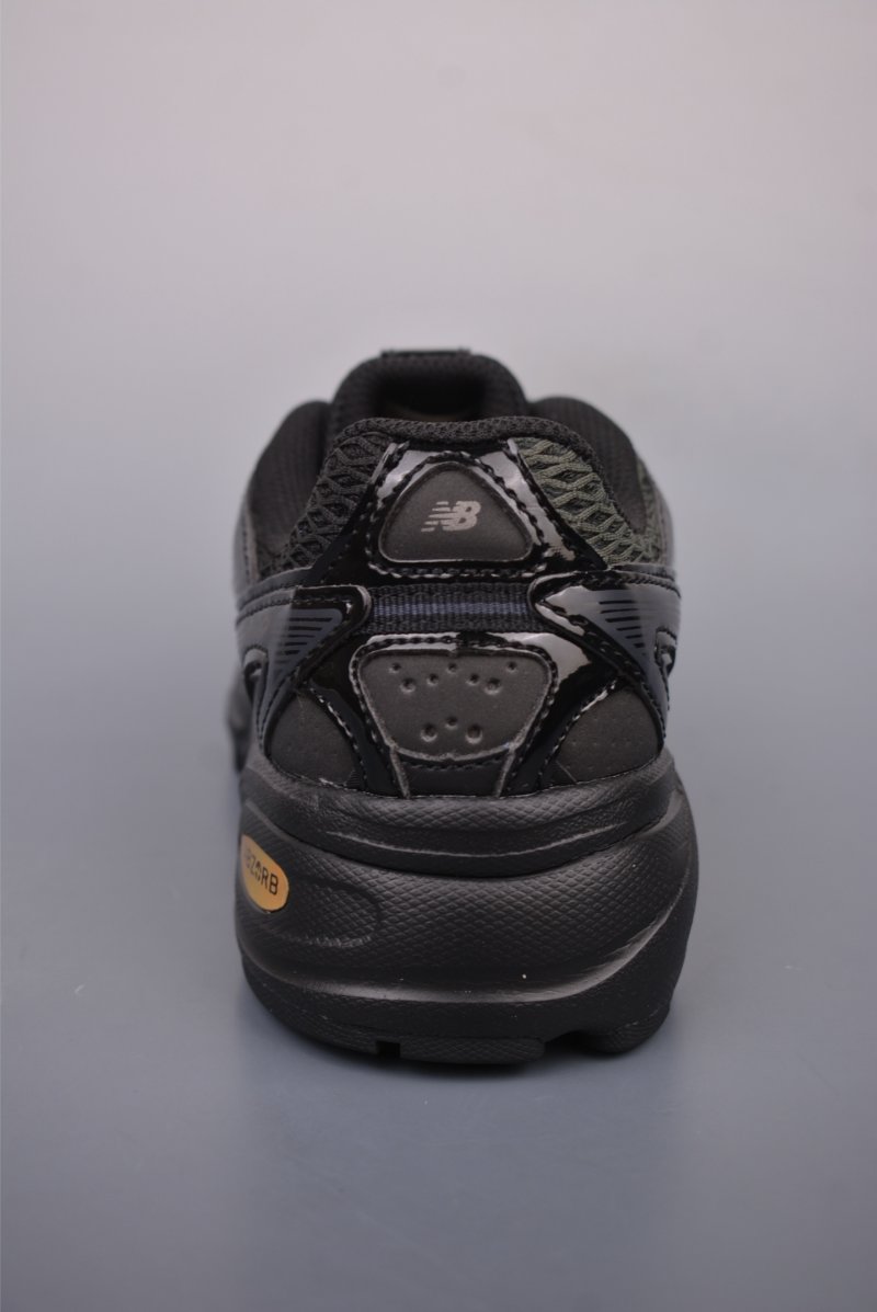 New Balance 509 view