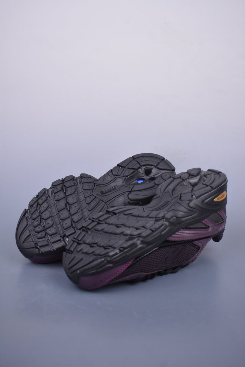 New Balance 509 view