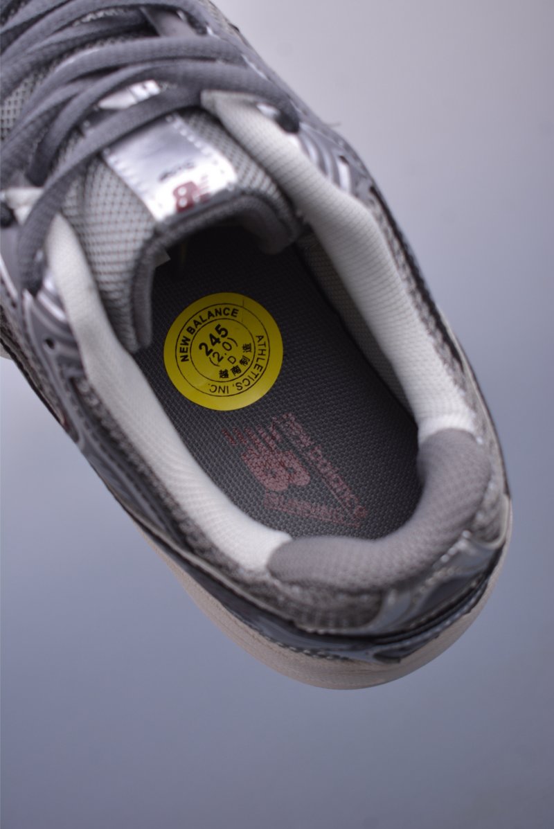 New Balance 509 view