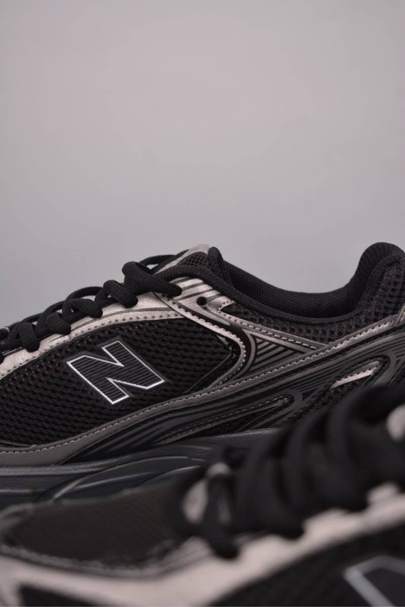 New Balance 509 view