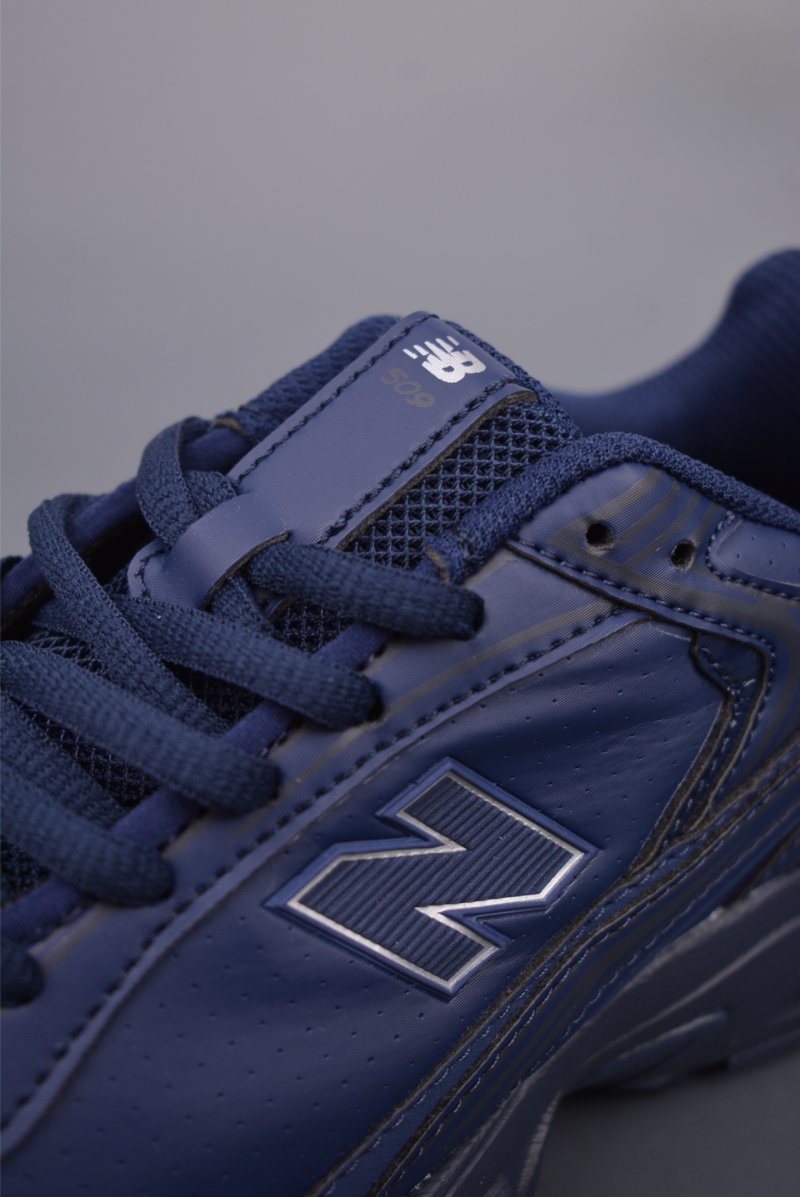 New Balance 509 view