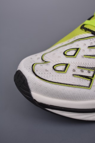 New Balance FuelCell Supercomp Trainer V2 view 6