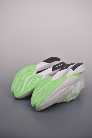 New Balance FuelCell Supercomp X view 3