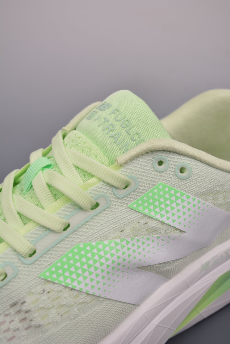 New Balance FuelCell Supercomp X view