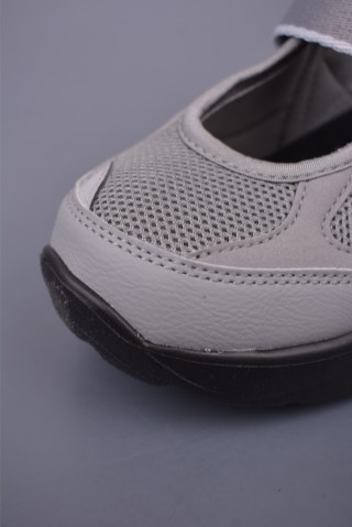 New Balance MD Princess Shoe view 6