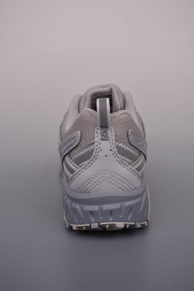New Balance 410 view
