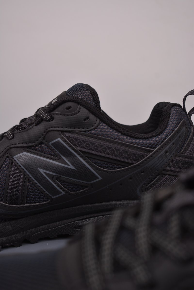 New Balance 410 view