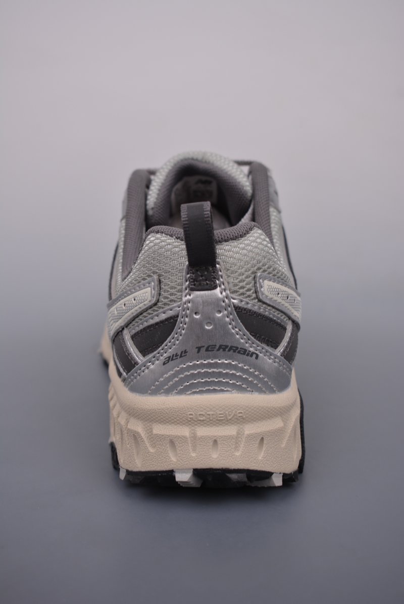 New Balance 410 view