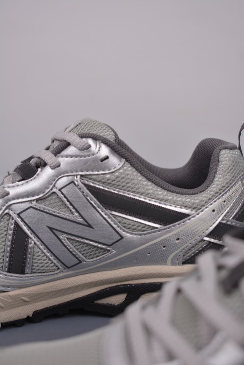 New Balance 410 view