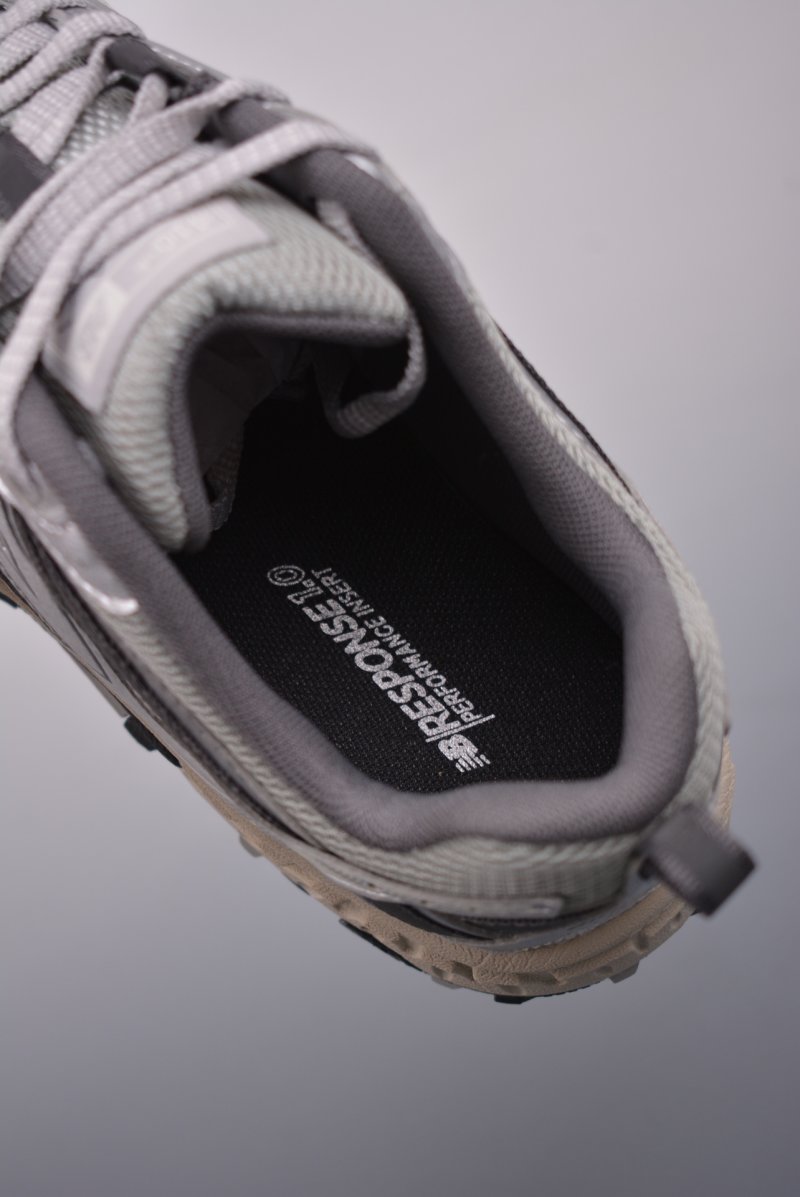 New Balance 410 view