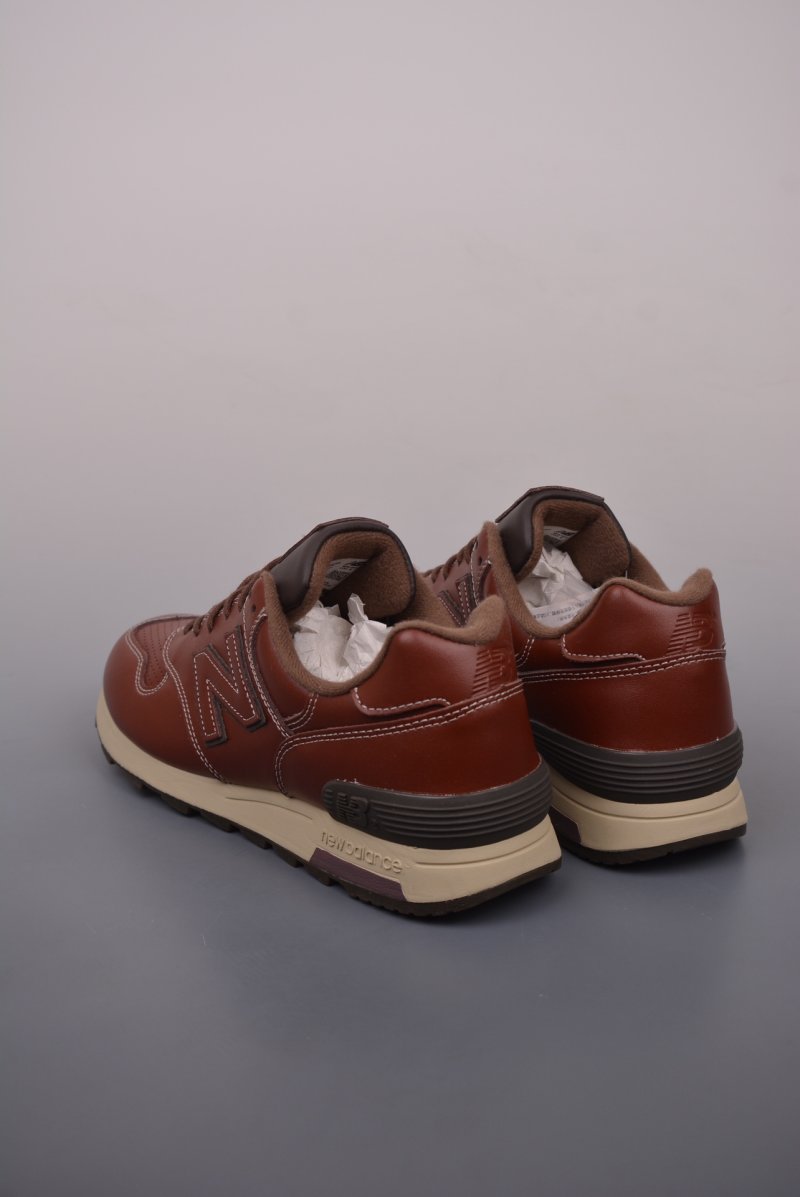 New Balance 1400 view