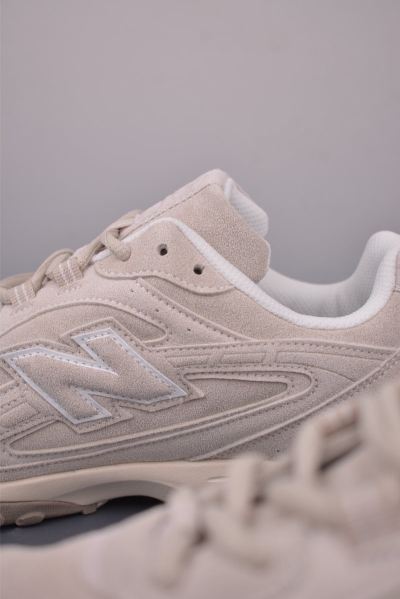 New Balance 204 view