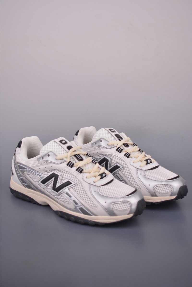 New Balance 204