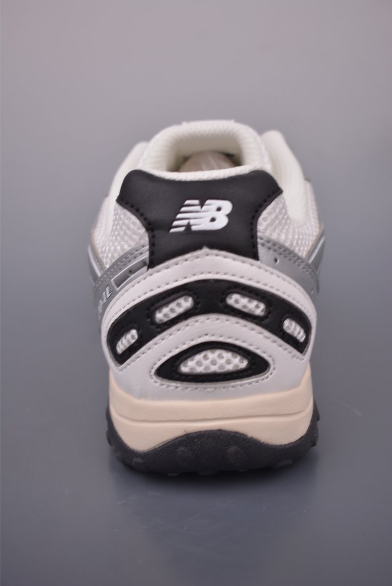New Balance 204 view