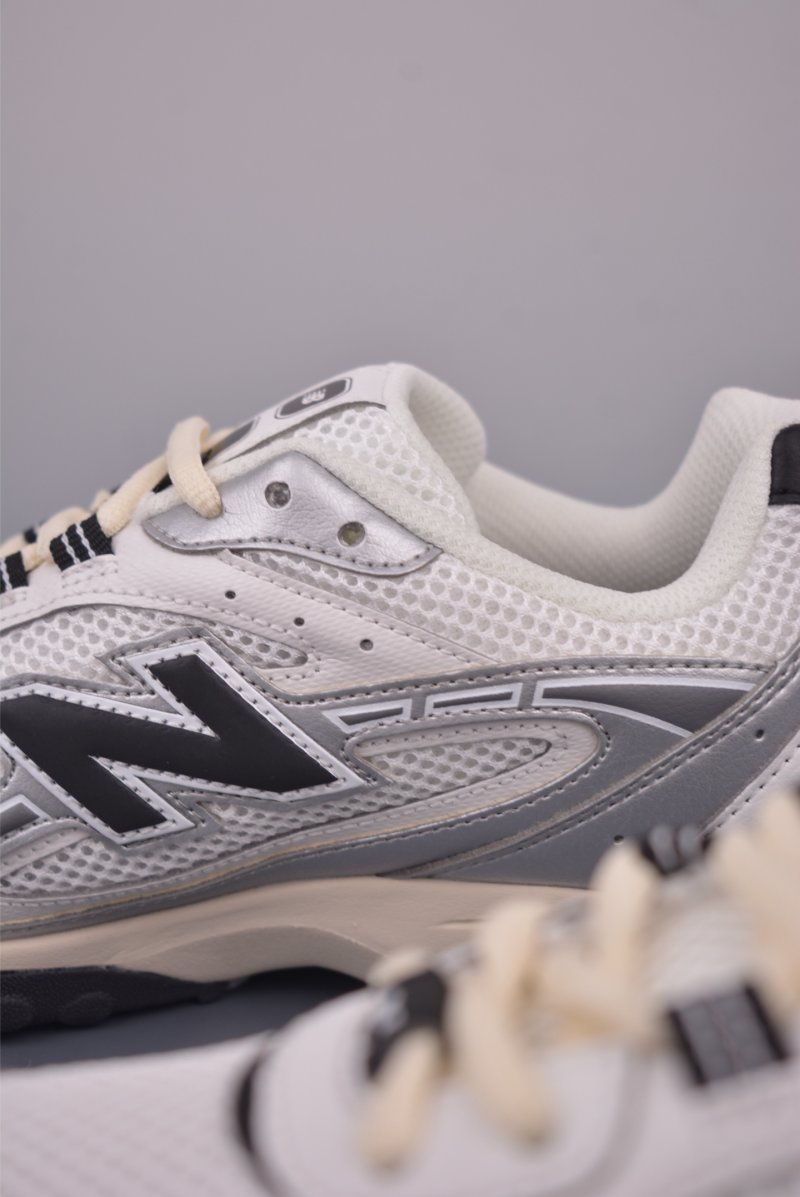 New Balance 204 view