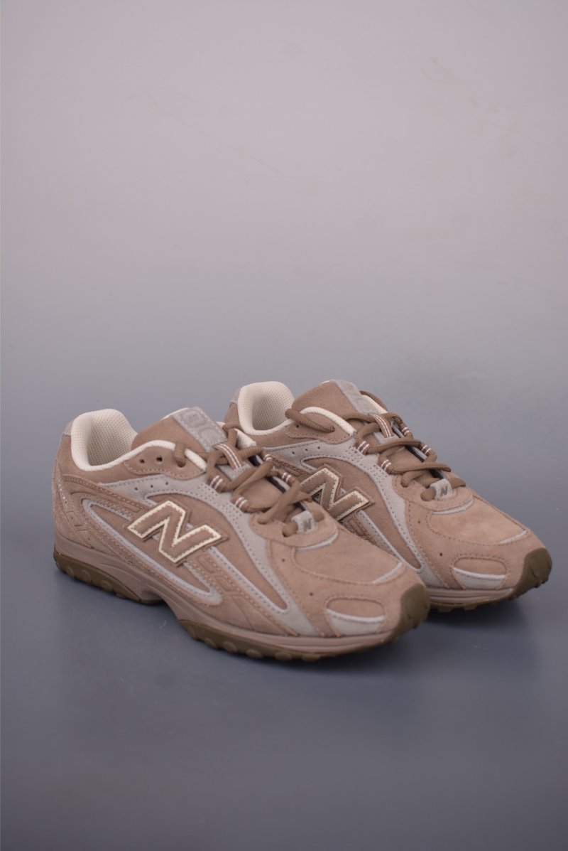 New Balance 204