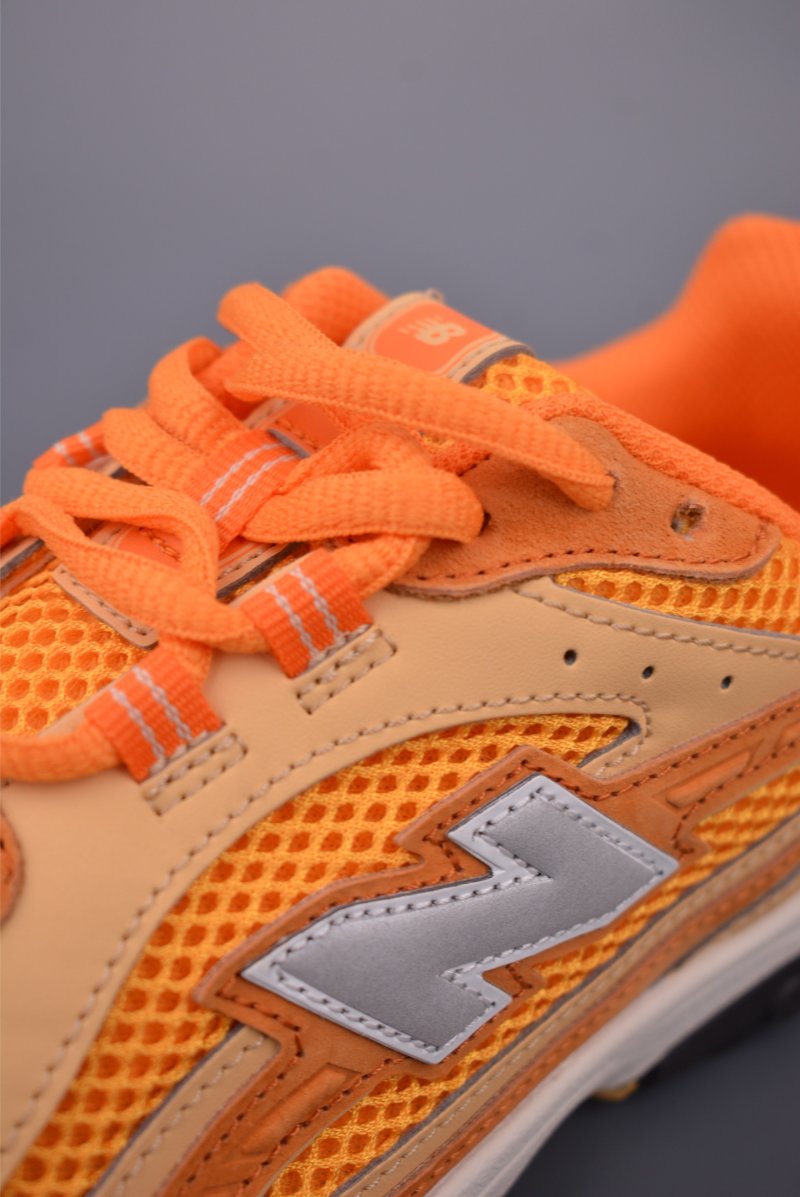 New Balance 204 view