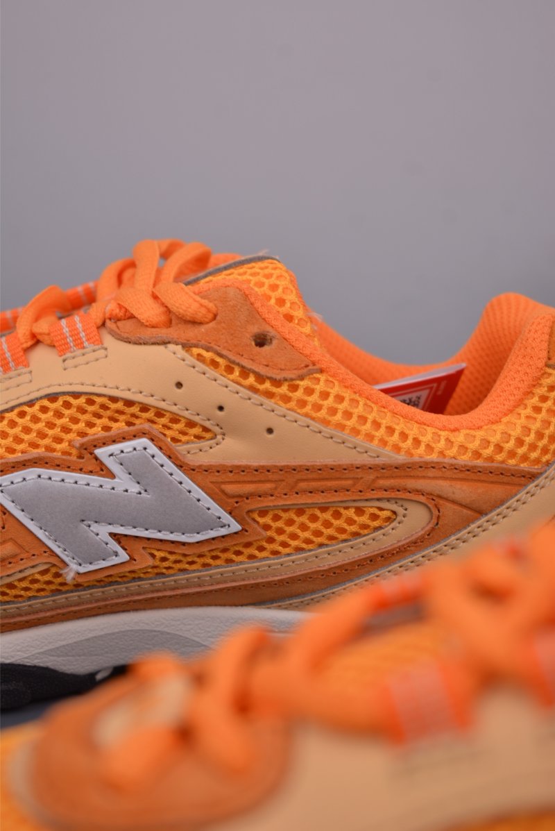 New Balance 204 view
