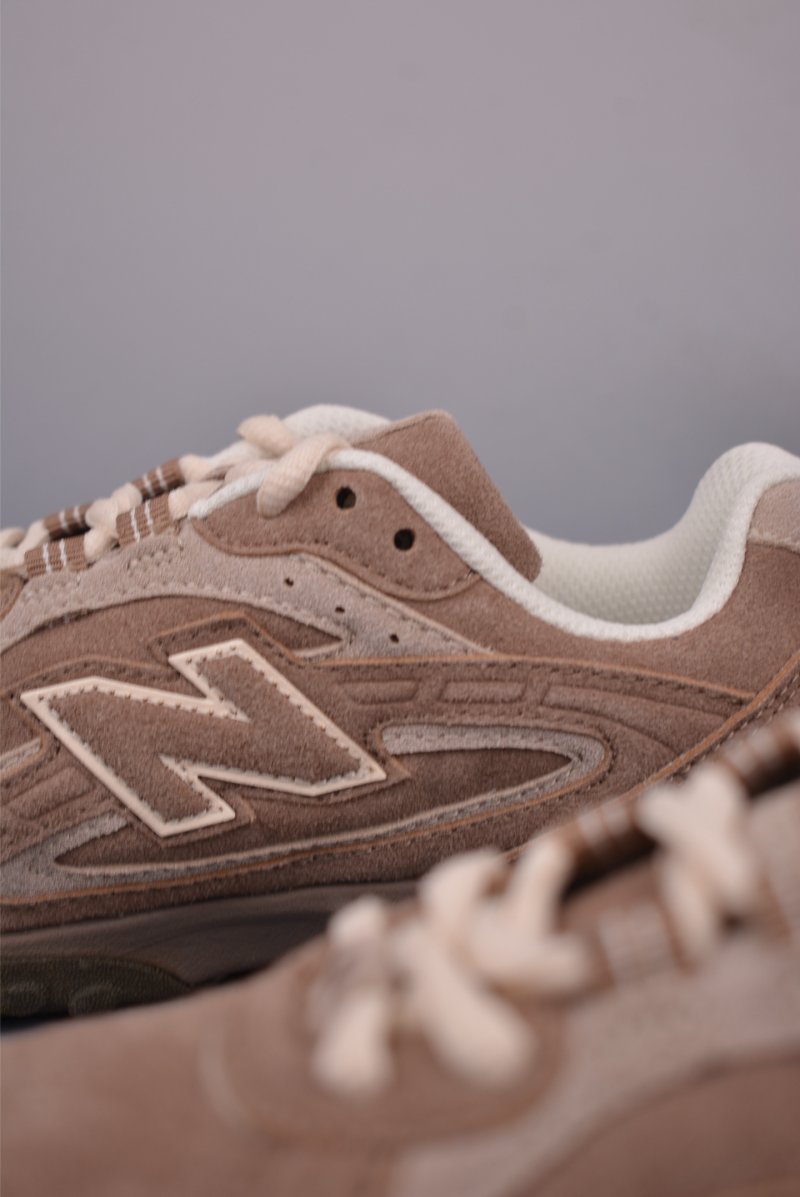 New Balance 204 view