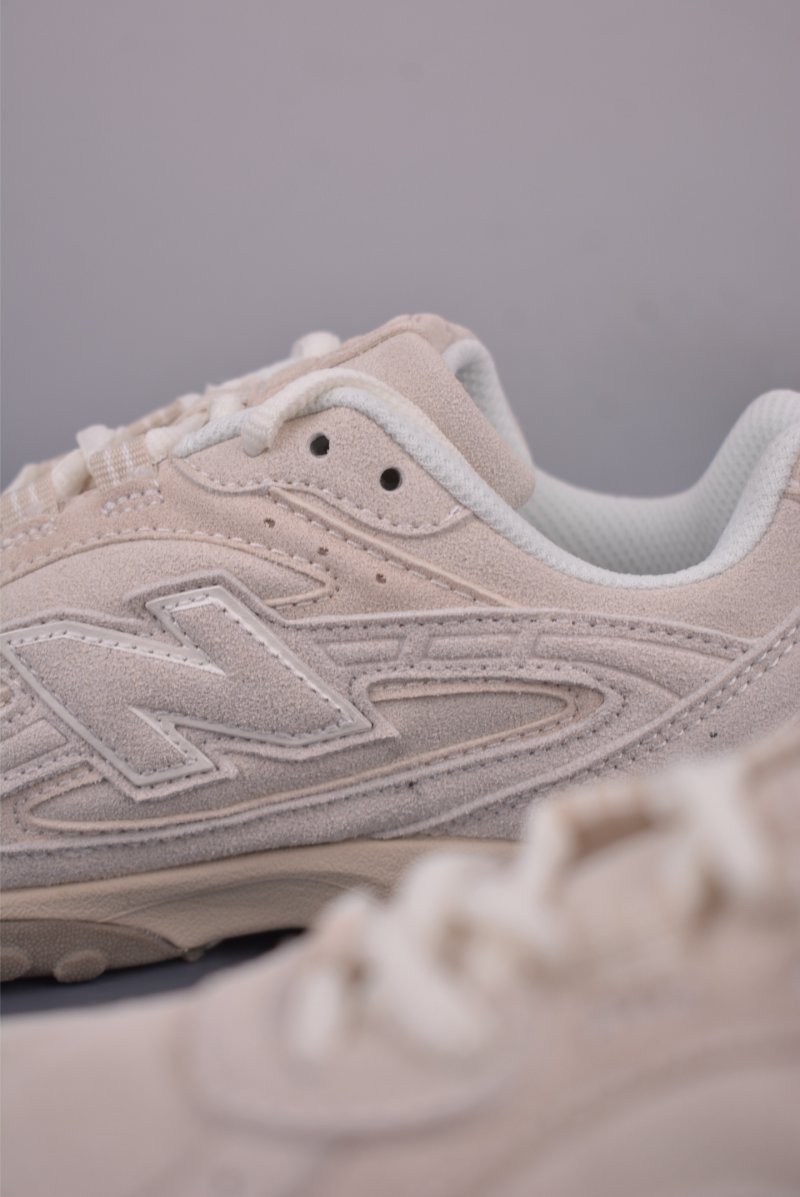 New Balance 204 view