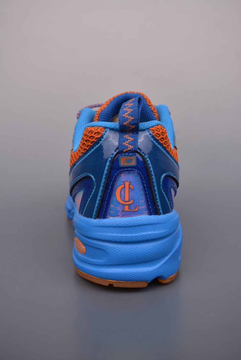 New Balance 740 view