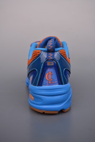 New Balance 740 view 4
