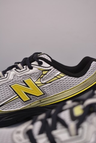 New Balance 740 view 8