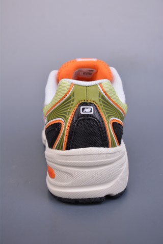 New Balance 740 view 4