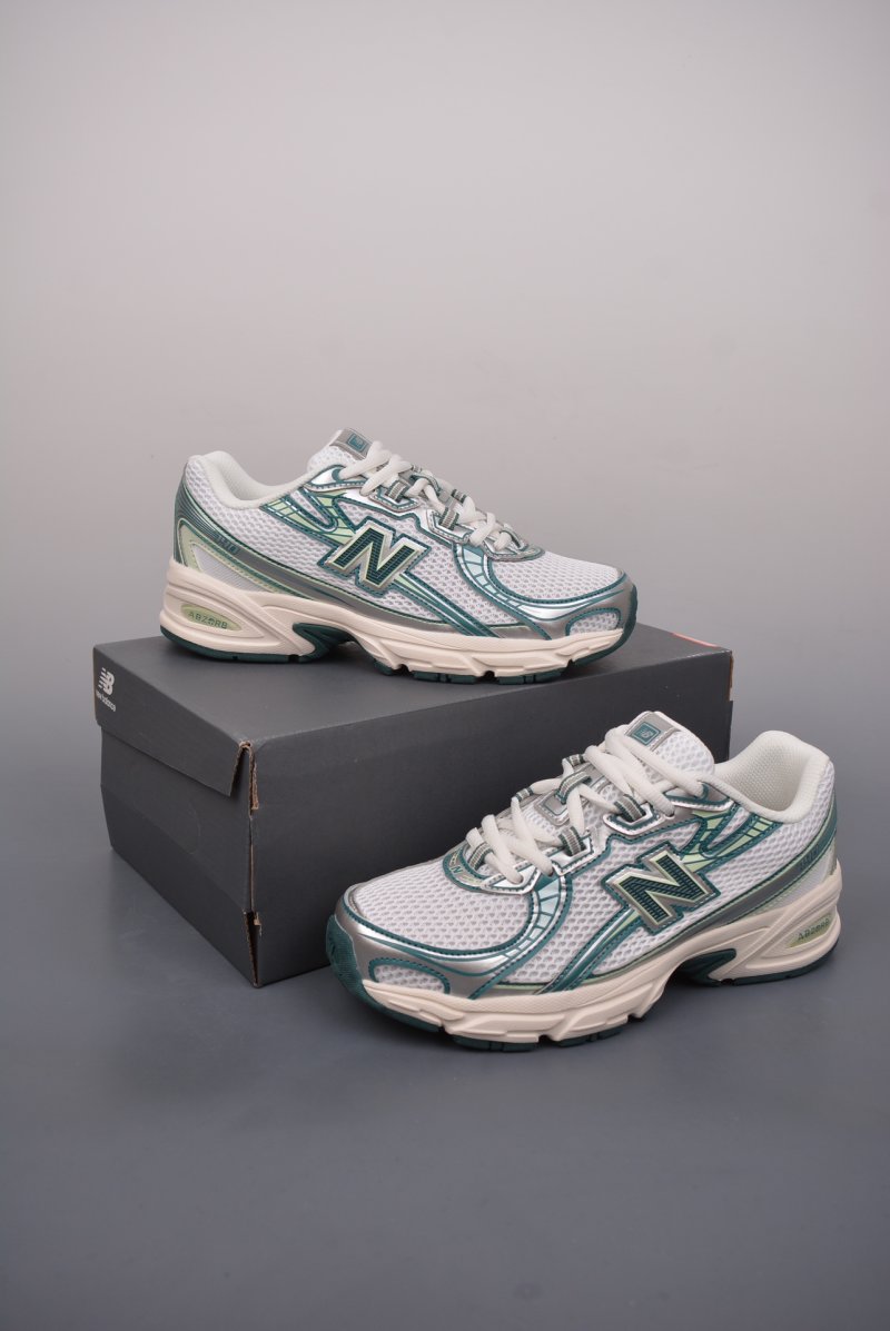 New Balance 740 view