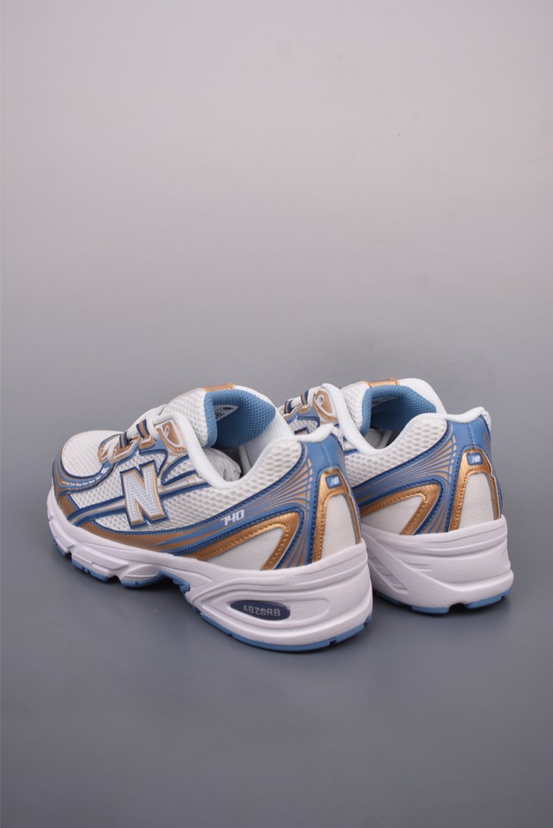 New Balance 740 view