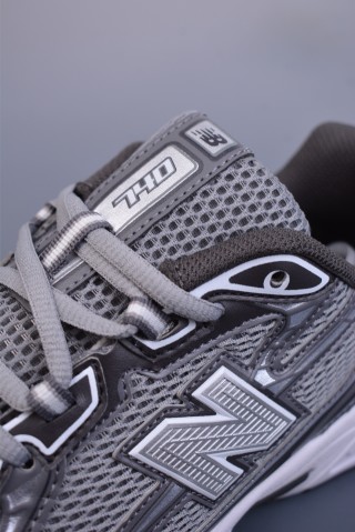 New Balance 740 view 7