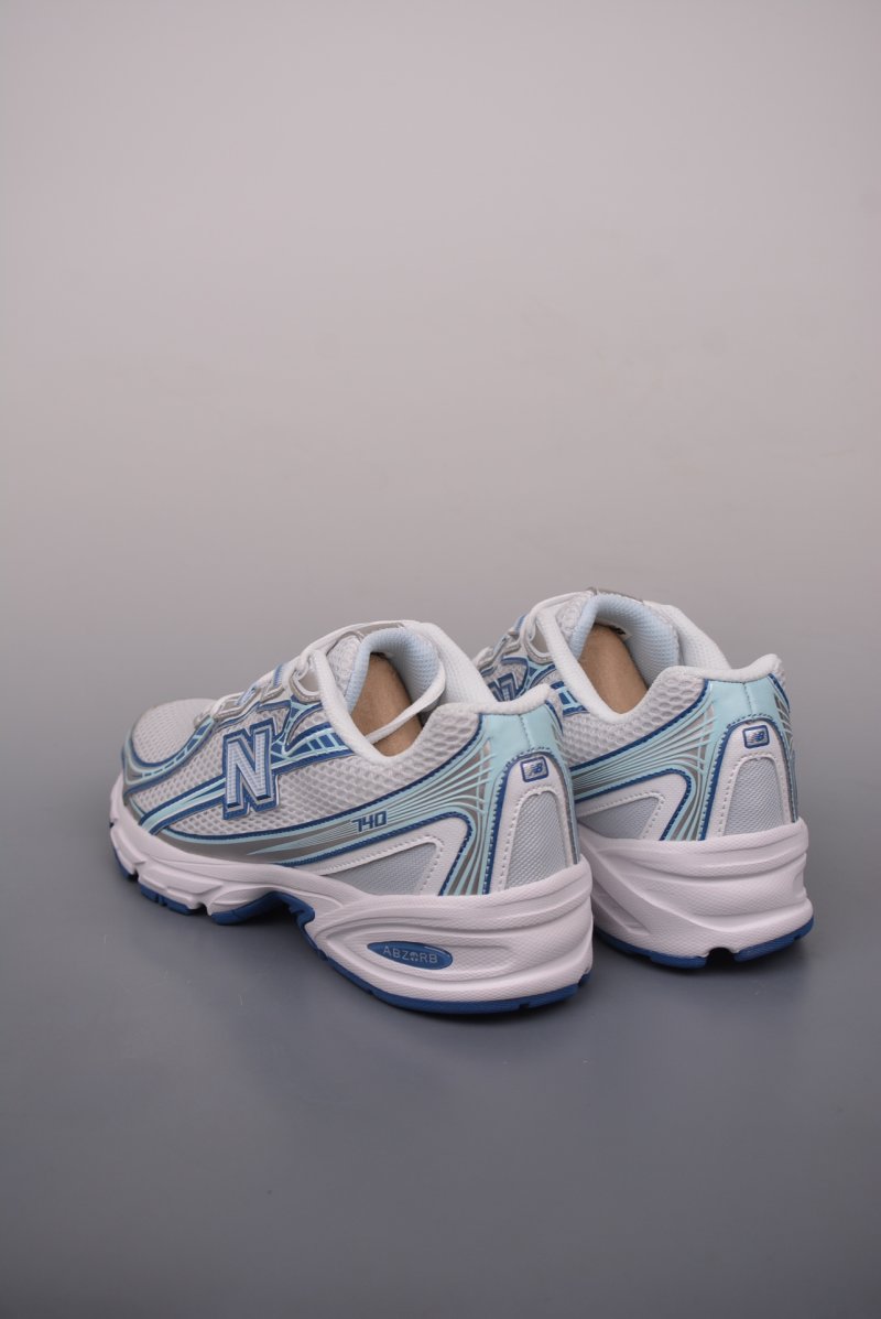 New Balance 740 view