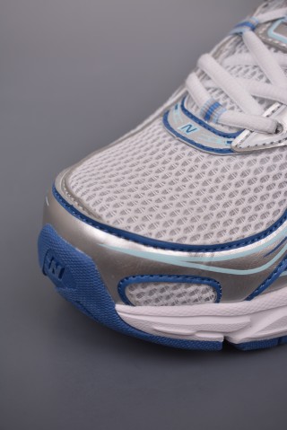 New Balance 740 view 6